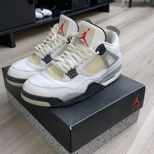 Air Jordan Cement 4 Size 11 Condition 9/10 w box